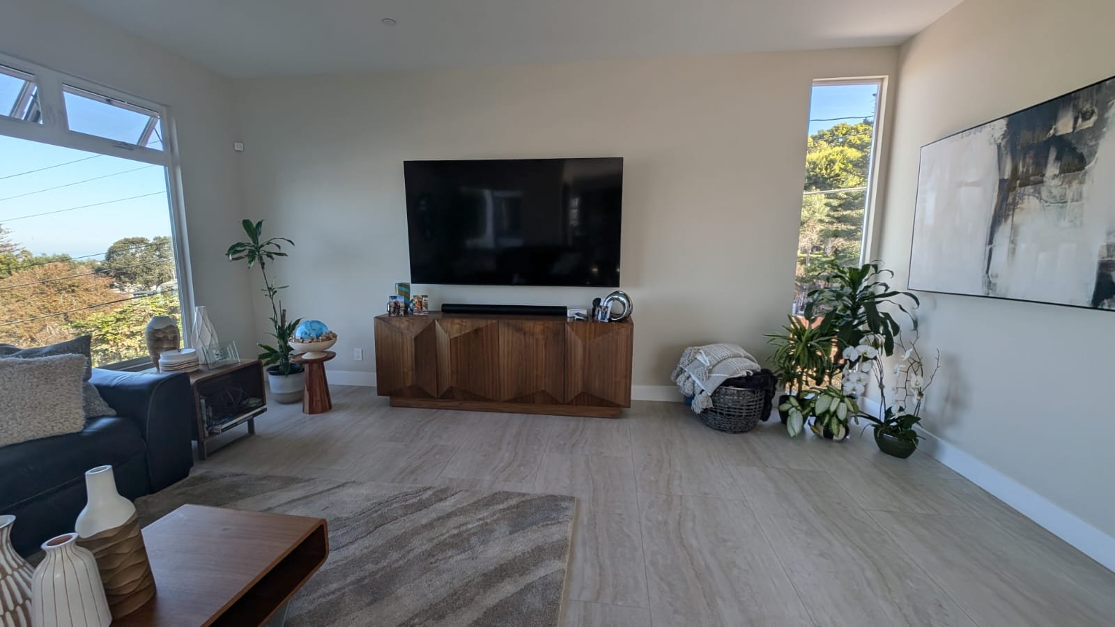 Before living room renovation